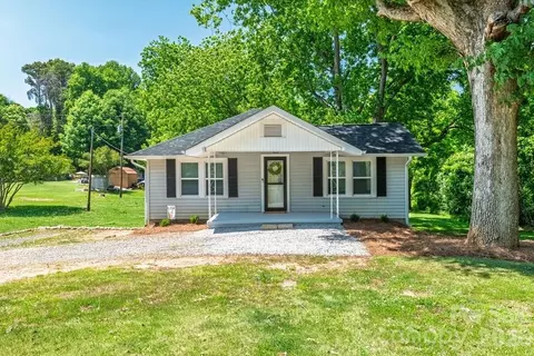 3407 Ratchford Dr, Gastonia, NC 28056