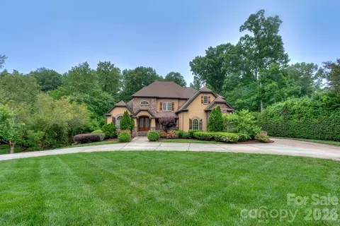 6543 Robin Hollow Dr, Mint Hill, NC 28227