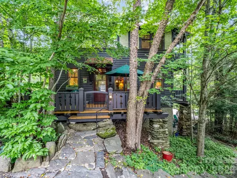 46 Cheshire Dr, Black Mountain, NC 28711