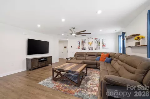 Living - 982 Pemberley St, Lancaster, SC 29720 photo 1 of 1