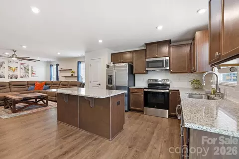 Kitchen - 982 Pemberley St, Lancaster, SC 29720 photo 1 of 2