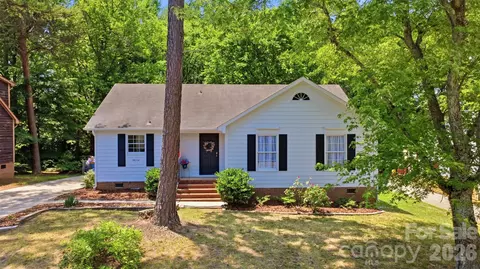 9624 Central Dr, Mint Hill, NC 28227