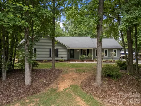 Exterior - 7795 Old Post Rd, Denver, NC 28037 photo 2 of 3