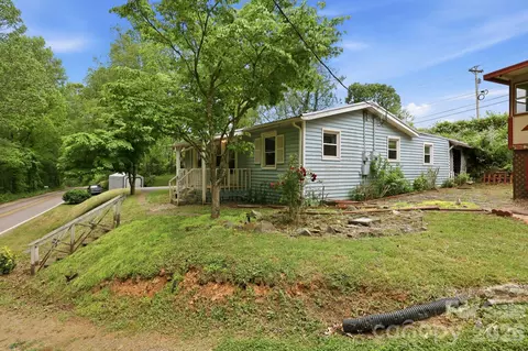 Exterior - 3383 Thickety Rd, Clyde, NC 28721 photo 2 of 6