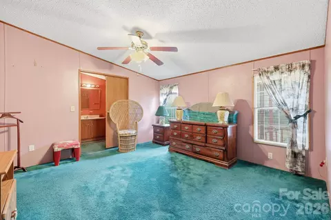 Bedroom - 3383 Thickety Rd, Clyde, NC 28721 photo 7 of 9
