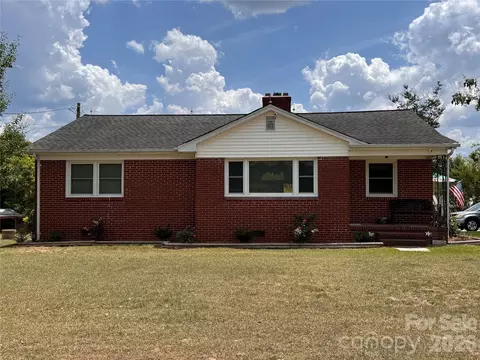 1821 Overbrook Rd, Kershaw, SC 29067