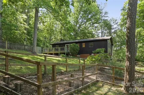 38 Nixon Ter, Asheville, NC 28805