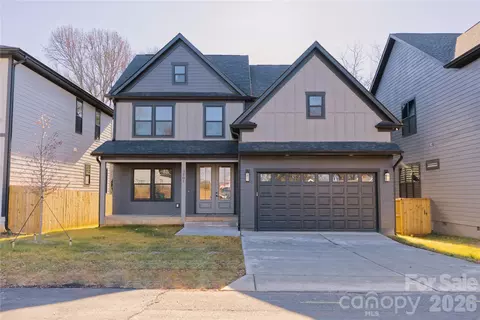 3905 Plainview Rd, Charlotte, NC 28208