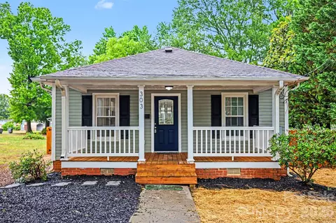 Exterior - 303 E 10th St, Kannapolis, NC 28083 photo 1 of 4