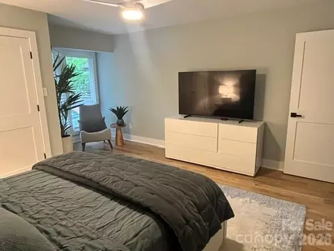 Bedroom - 449 Windward Dr, Davidson, NC 28036 photo 4 of 6