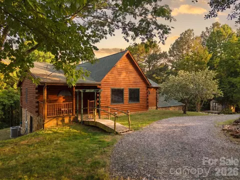 152 Rivercliff Dr, Stony Point, NC 28678