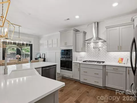 Kitchen - 1112 Baldwin Dr, Lancaster, SC 29720 photo 3 of 5
