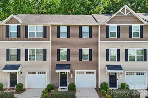5024 Winding Jordan Ln, Charlotte, NC 28269