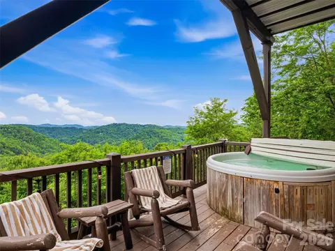 95 Breakaway S Trl S, Mars Hill, NC 28754