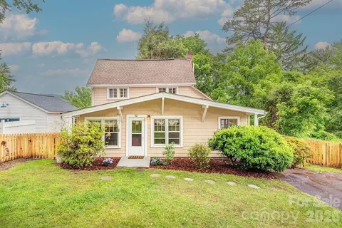 52 Gracelyn Rd, Asheville, NC 28804