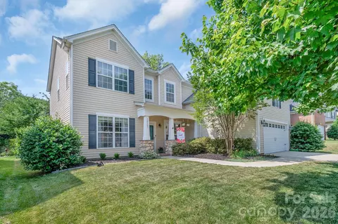 10507 Bere Island Dr, Charlotte, NC 28278