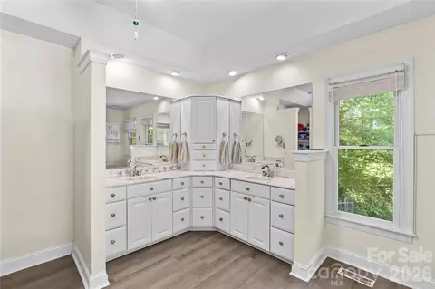 Bath - 711 Spring Pointe Dr, Stony Point, NC 28678 photo 2 of 4