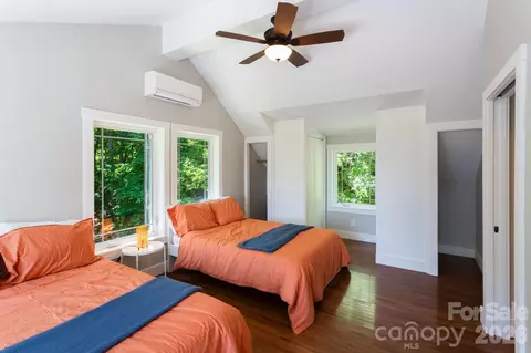 Bedroom - 1621 Upward Way, Waynesville, NC 28786 photo 1 of 4