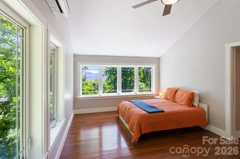 Bedroom - 1621 Upward Way, Waynesville, NC 28786 photo 4 of 4
