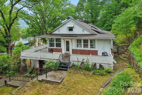 1157 S Main St, Waynesville, NC 28786
