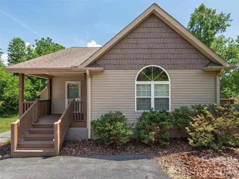 64 Springside Rd, Asheville, NC 28803
