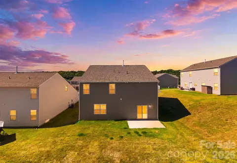View/Area - 3976 Ashton Nw Dr NW, Conover, NC 28613 photo 1 of 8