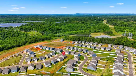 View/Area - 3976 Ashton Nw Dr NW, Conover, NC 28613 photo 6 of 8