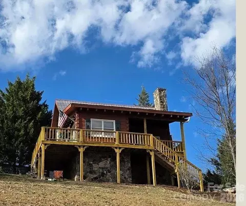 328 Apple Hill Dr, Moravian Falls, NC 28654