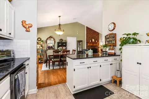 Kitchen - 6803 Lowesville Ln, Stanley, NC 28164 photo 4 of 4