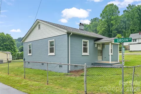 34 Stephens Rd, Waynesville, NC 28786