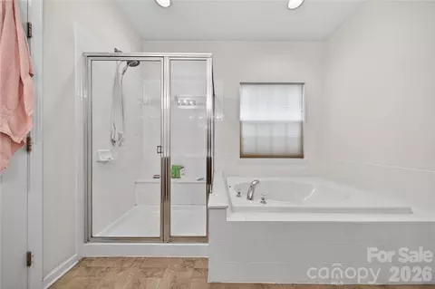 Bath - 533 Fair Oaks Dr, Fort Mill, SC 29708 photo 3 of 4