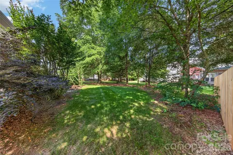 Exterior - 533 Fair Oaks Dr, Fort Mill, SC 29708 photo 6 of 7