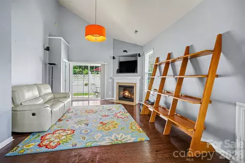 717 River Park Rd, Belmont, NC 28012