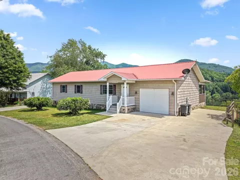 533 Lemons Branch Rd, Bryson City, NC 28713