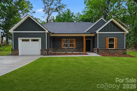 1002 Kingswood Dr, Monroe, NC 28112