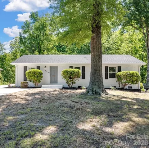 714 Bilmark Ave, Charlotte, NC 28213