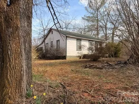 1081 Ashworth Rd, Marion, NC 28752