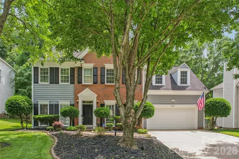 5916 Swanston Dr, Charlotte, NC 28269