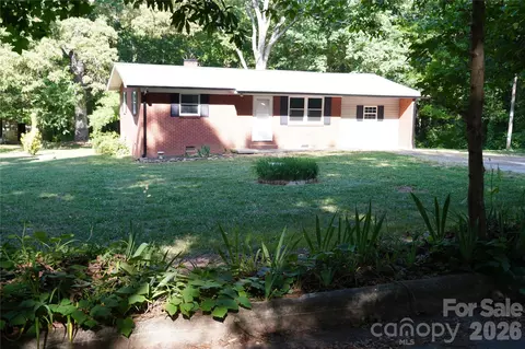 187 Owens St, Ellenboro, NC 28040