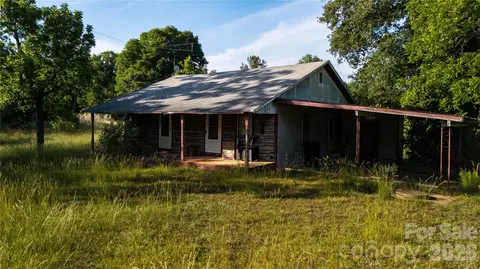 193 Brentway Dr, Forest City, NC 28043
