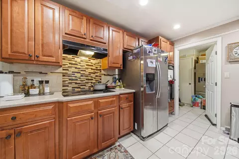 Kitchen - 970 23rd Ne Ave NE, Hickory, NC 28601 photo 1 of 1