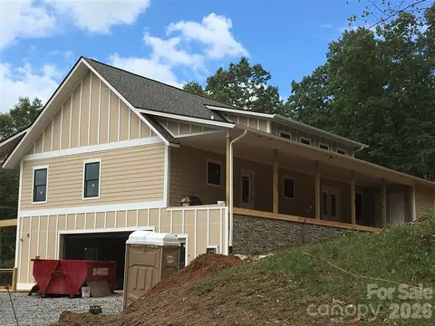 33 Hillcrest Rd, Black Mountain, NC 28711