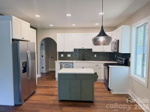 1904 Hemlock Ave, Gastonia, NC 28054