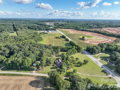 1814 Highway 601 N Hwy N, Pageland, SC 29728