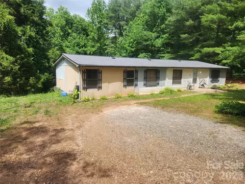 135 Watson Ave, Taylorsville, NC 28681