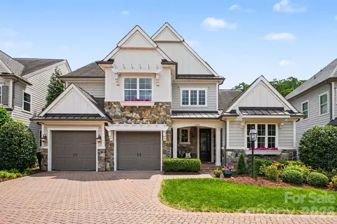 1020 N Sharon Amity Rd, Charlotte, NC 28211