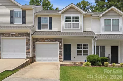 175 Limerick Apt B Rd # B, Mooresville, NC 28115