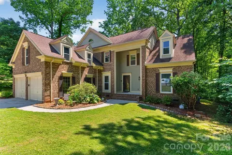 5706 Maylandia Rd, Charlotte, NC 28269