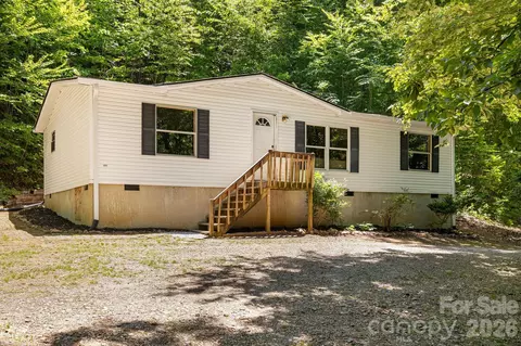 94 Long Ridge Rd, Candler, NC 28715