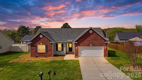 1835 Terrain Nw Dr NW, Conover, NC 28613